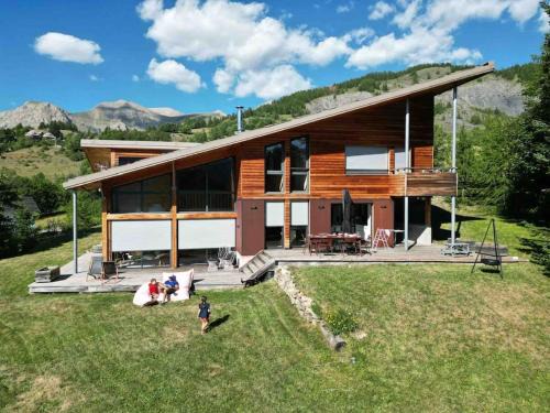 Allos Chalet De Esquí | Chalet d'architecte avec vue panoramique