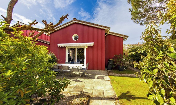 Hourtin Chalet De Esquí | Chalet 'De Droite' con terraza y jardín privados