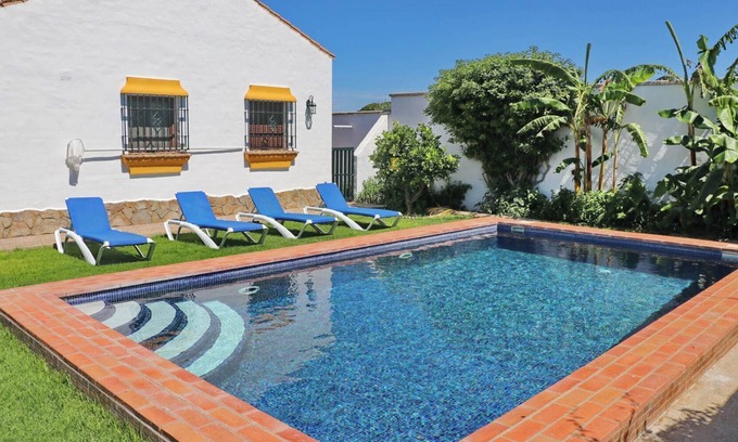 Conil de la Frontera Chalet De Esquí | Chalet Dehesa Villa con piscina privada