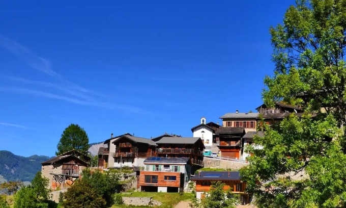 Orsieres Casa | Chalet de Montagne La Rosière - Complete accommodation for up to 20 people