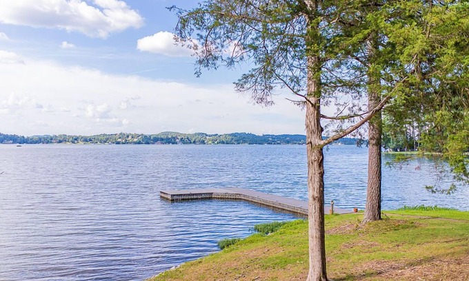Guntersville Casa | Chalet Deux at Signal Point on the Lake