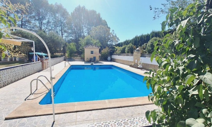 Baeza Chalet De Esquí | Chalet en La Yedra.*Ideal para grupos y familias, niños menores de 3años GRATIS*