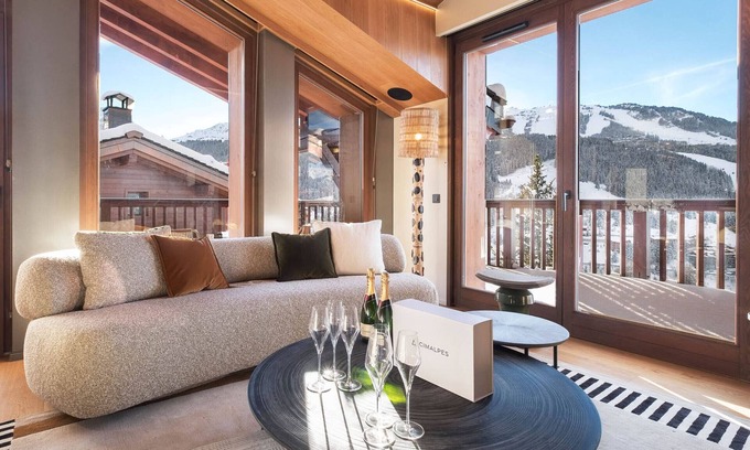 Courchevel Chalet De Esquí | Chalet para 10 en Courchevel 1650 con jacuzzi y ascensor