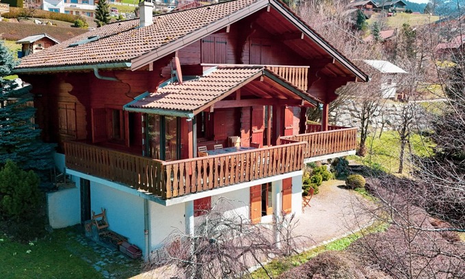 Bernex Chalet De Esquí | Chalet para 16, a 4km de pistas, Wifi, Parking