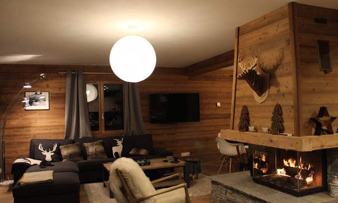 Pralognan-la-Vanoise Chalet De Esquí | Chalet para 12 personas máximo, 4 habitaciones, 165 m2 + sala de esquí y garaje