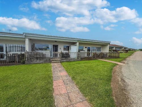 Bacton Chalet De Esquí | Chalet For Hire At Rainbows End Near A Beautiful Norfolk Beach Ref 31039R