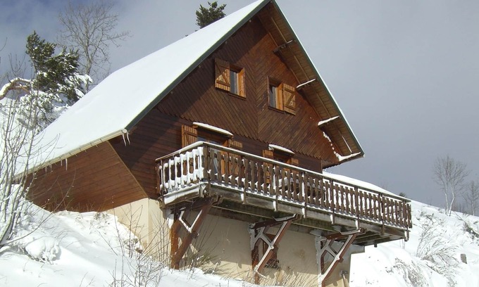 Besse-et-Saint-Anastaise Chalet De Esquí | CHALET AL LADO DE LA COLINA EN BESSE Promo S37 del 7 al 13/09