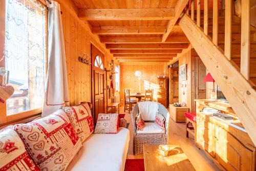 Saint-Laurent-en-Grandvaux Casa | Chalet L’Embellie - Chalet avec piscine partagée