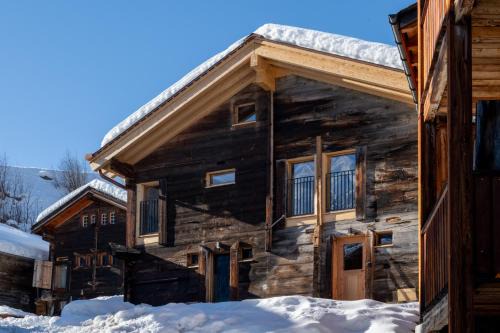 Grafschaft Chalet De Esquí | Chalet Himmel - Top renoviertes Walliserhaus in Biel VS