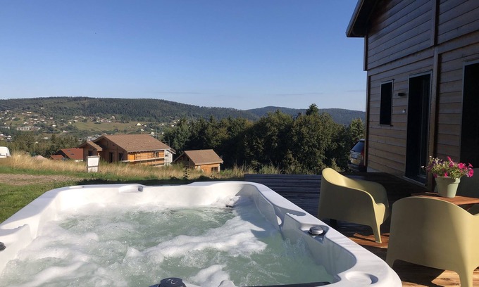 Gerardmer Chalet De Esquí | Chalet Idyll with jacuzzi, close to the ski slopes and city, charges included