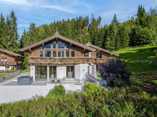 Hopfgarten im Brixental Villa | Chalet in Niederau
