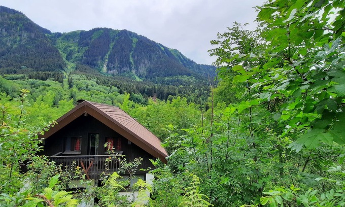 Thollon-les-Memises Chalet De Esquí | Chalet en residencia privada con piscina en Thollon les Mémises cerca de Evian