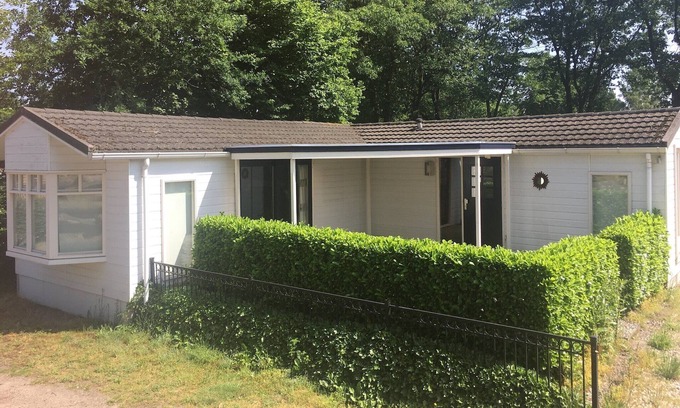 Uden Chalet De Esquí | Chalet en Sandberghe con Terraza Soleada