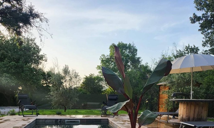 Meyrargues Chalet De Esquí | Vrbo Property