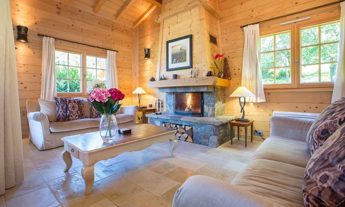 Saint-Jean-dʼAulps Chalet De Esquí | Imagen chalet perfecto con impresionantes vistas. Situado cerca de Morzine.