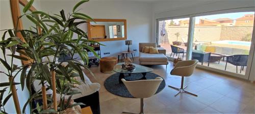 Roquetas de Mar Chalet De Esquí | Chalet Irlanda - 5 bedrooms PRIVATE HOUSE 300M FROM BEACH