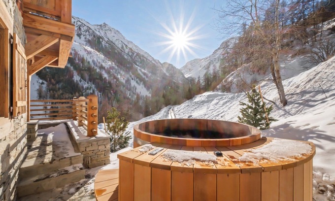 Grimentz Apartamento | Chalet Larchwood by Mrs Miggins 6