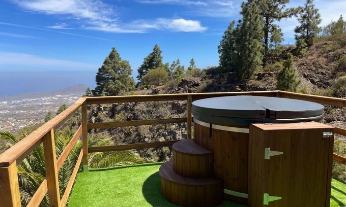 Candelaria Chalet De Esquí | Chalet "Laurelin" con vistas al mar, minipiscina privada y Wi-Fi