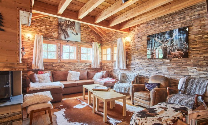 La Joue du Loup Chalet De Esquí | Chalet 'Le Grand Cerf' con terraza privada y Wi-Fi