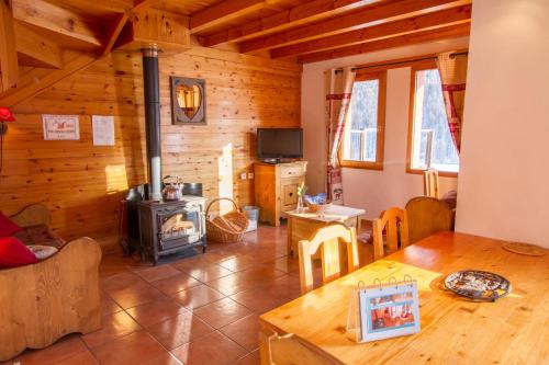 Nevache Chalet De Esquí | Chalet Le Mélézin hameau des Chazals Nevache Hautes Alpes