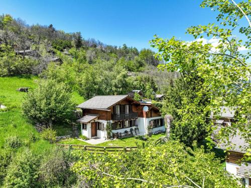Saclentse Chalet De Esquí | Chalet Le Raccard by Interhome