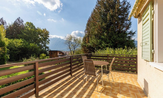 Aix-les-Bains Chalet De Esquí | Chalet Les Tourelles con vistas al lago, terraza privada y balcón