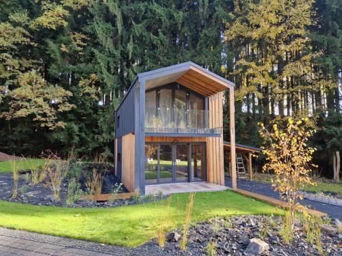 Mlade Buky Chalet De Esquí | Chalet Luxe Timber Lodge & Yoga Loft by Interhome