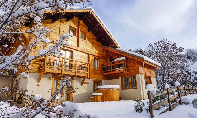 Saint-Chaffrey Chalet De Esquí | Chalet Mélèzor, contratar a 16 personas en Serre Chevalier 1350
