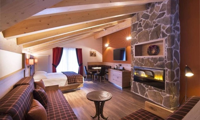 Campitello di Fassa Hotel | Chalet Marcora
