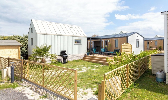 Guilvinec Chalet De Esquí | Chalet 'Mobilhome Et 100m Plage' con terraza privada, jardín privado y Wi-Fi