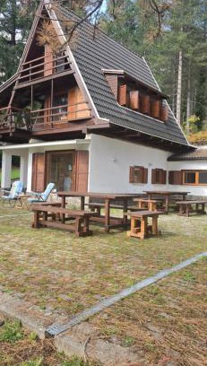 Casali del Manco Chalet De Esquí | Chalet Natura La terrazza sul lago