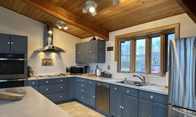 Hollowville Casa | Chalet on 20 acres with beautiful views from every room.