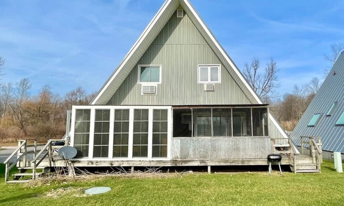 Stevensville Casa | Chalet on the Lake 55 w/ Beach Access, Pools, Sport Courts, Fishing Pond & more!