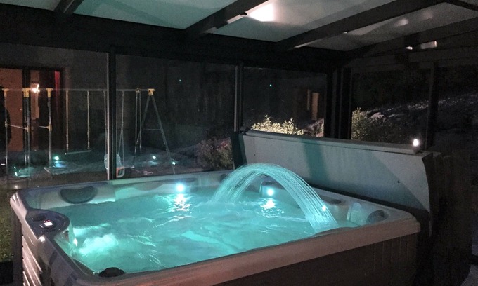 Onnion Chalet De Esquí | Casa de montaña (madera / piedra) - Onnion