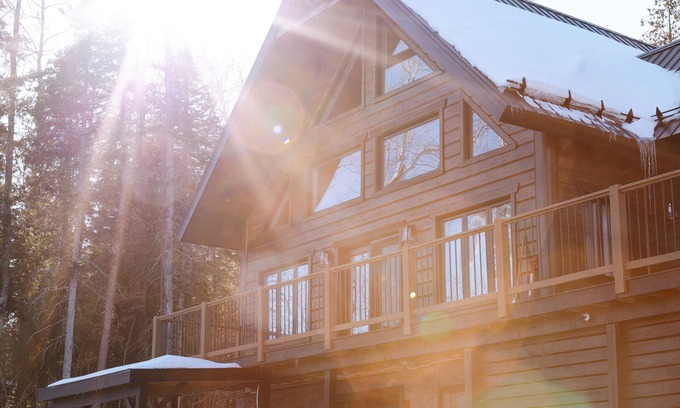 Pointe-au-Pic Chalet De Esquí | Chalet Peah - Log Cabin in the Heart of Charlevoix