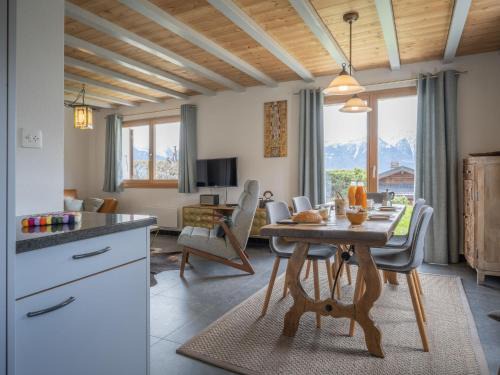 Ovronnaz Chalet De Esquí | Chalet Phipalo by Interhome
