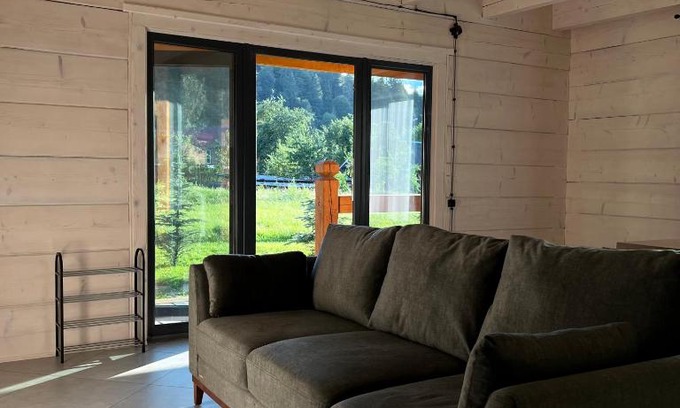 Mykulychyn Chalet De Esquí | Chalet PidStromom