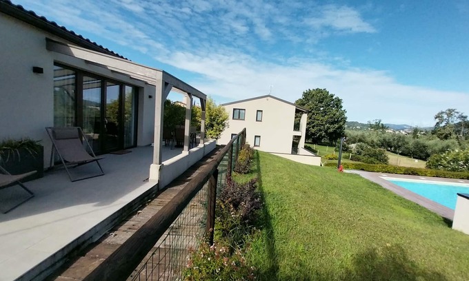 Torbiato di Adro Chalet De Esquí | Chalet-Apartamento-Baño Privado-Vista a la Piscina-Chalet