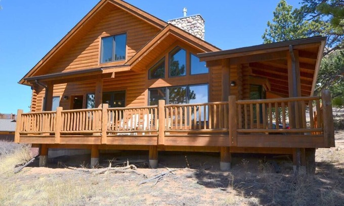 Carriage Hills Cabina | Chalet - Quiet 1 bedroom cabin - free WiFi