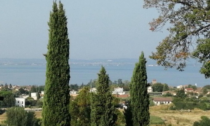 Montioni Chalet De Esquí | chalet romantico al lago di Garda