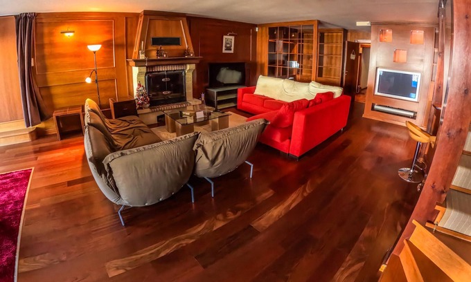 Pas de la Casa Chalet De Esquí | AMPLIO CHALET DE 480m² A PIE DE PISTAS -17 personas