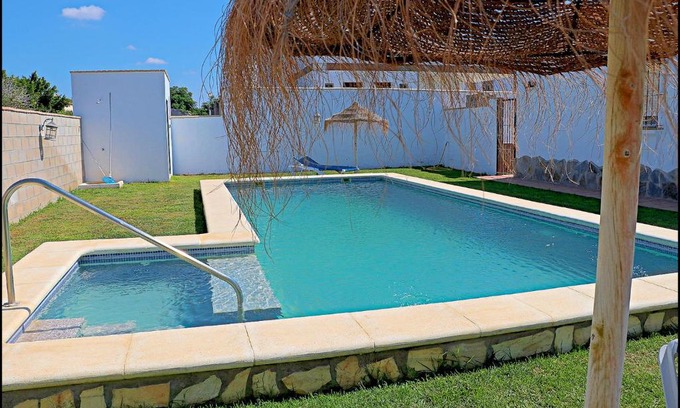 Conil de la Frontera Chalet De Esquí | Chalet Ruperto
