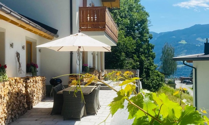 Zell am See Chalet De Esquí | Chalet Schmitten 102 by Chalet Alp Lux - Summer Card