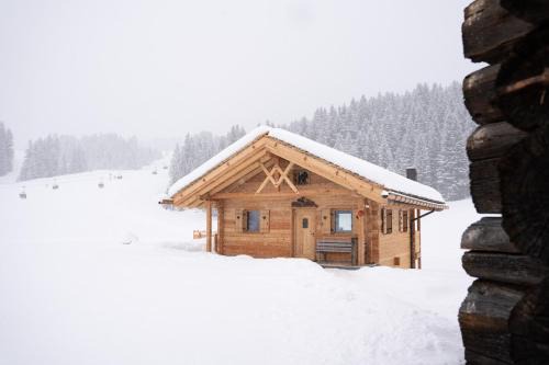 Compaccio Chalet De Esquí | Chalet Silvesterhütte
