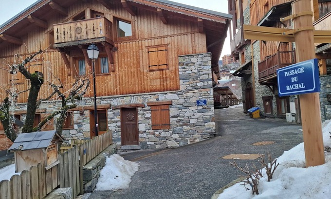 Montchavin Chalet De Esquí | Chalet sleeps 20 Skis-on, Historic Village of Montchavin (LA PLAGNE)