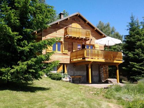 Savignac-les-Ormeaux Chalet De Esquí | Chalet spa bath fireplace ski-in out