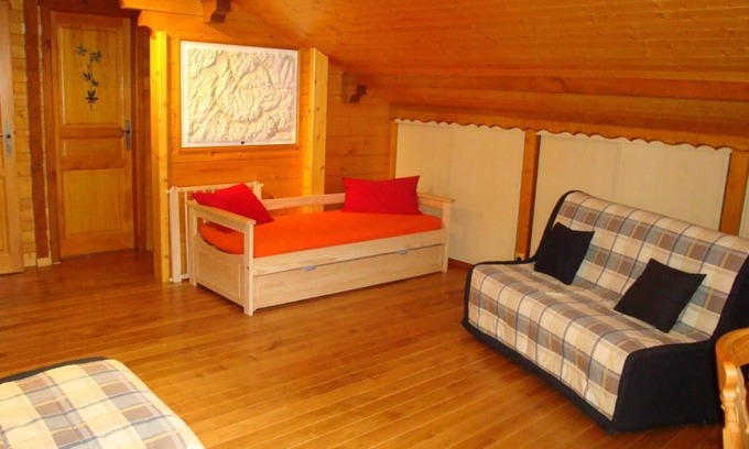 Pralognan-la-Vanoise Chalet De Esquí | Chalet, terraza, chimenea o estufa a leña, parking, tv, 120m², Pralognan-la-Vanoise