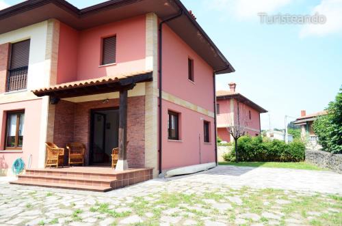 Pesues Casa | Chalet Tina Mayor: amplio jardín y tranquilidad muy cerca de la playa