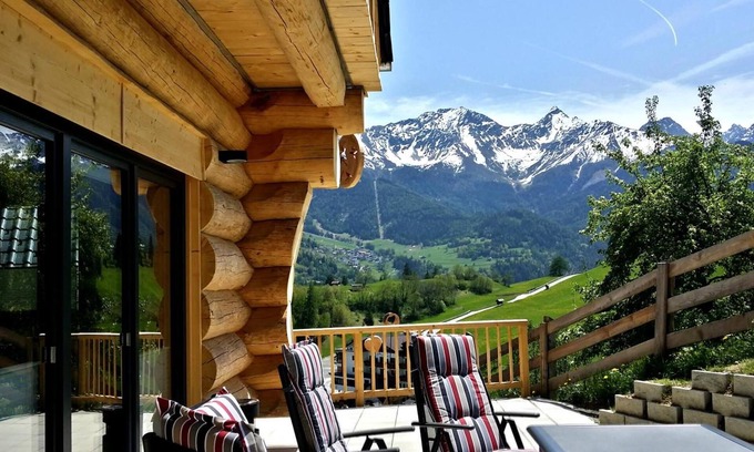Ladis Chalet De Esquí | Chalet 'Tyroladis Family Relax Laudegg' con vistas a la montaña, terraza privada y Wi-Fi