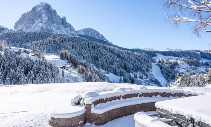 Selva di Val Gardena Chalet De Esquí | Chalet Villa Carolina